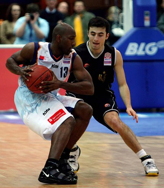 稳占主力 稳占主力